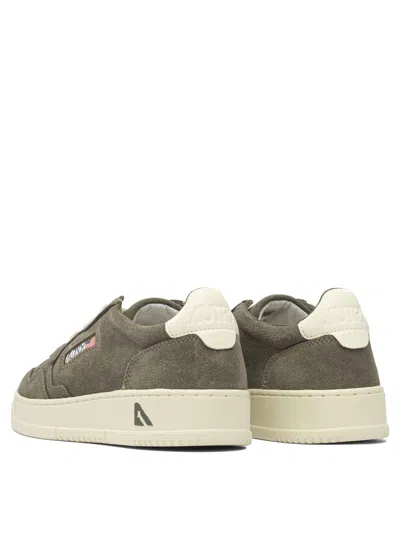 Autry Low Top Suede Panels Sneakers In Gray