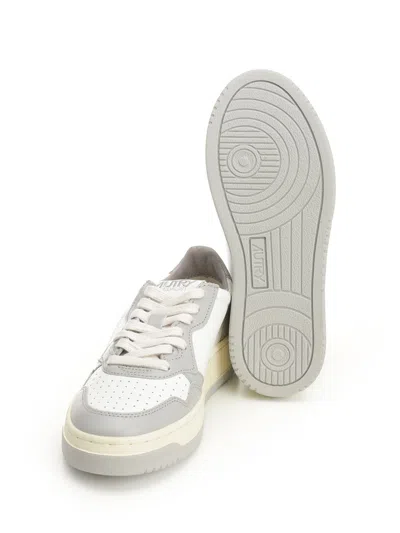 Autry Medalist Low Sneakers Grey In Multi