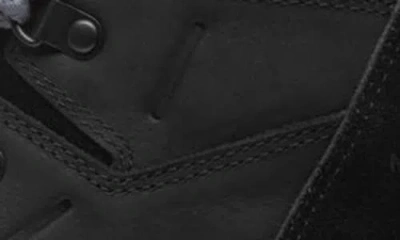 The North Face Chilkat V400 Waterproof Hiking Boot In Black