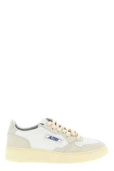 Autry Edalist Low Sneakers With Glitter Details In Sand