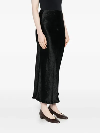 缎面平滑中长半身裙