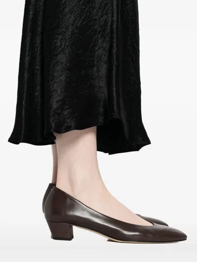 缎面平滑中长半身裙