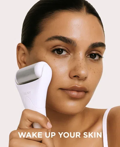 Solaris Laboratories Ny Stainless Steel Cryo Facial Roller In White