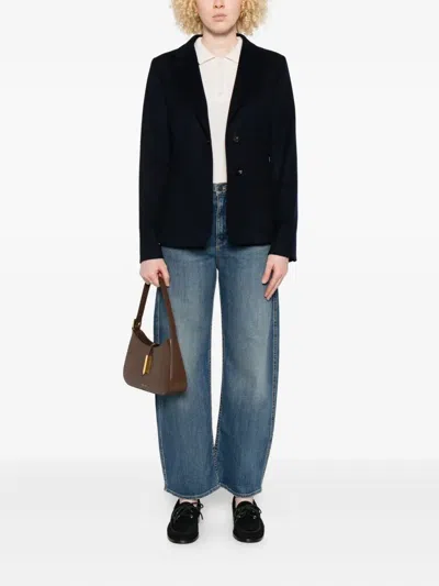 双纽扣贴袋西装夹克