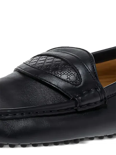 Pre-owned Gucci Leather Loafers In Blue