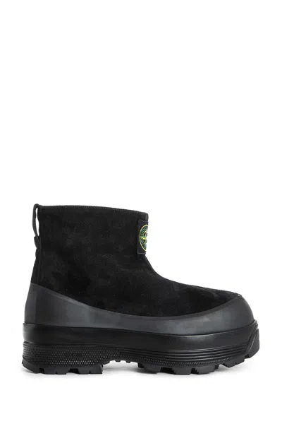 Stone Island S100120 Suede Boots In Black