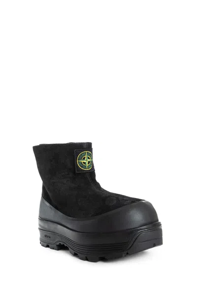 Stone Island S100120 Suede Boots In Black