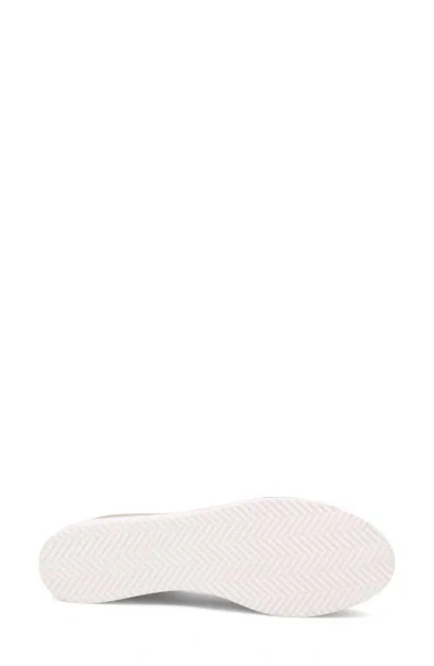 Ron White Novena Sneaker In White