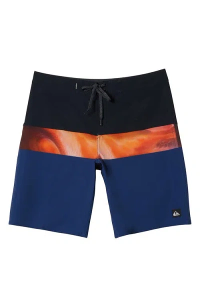 Quiksilver Surfsilk Panel 20 Board Shorts In Blue
