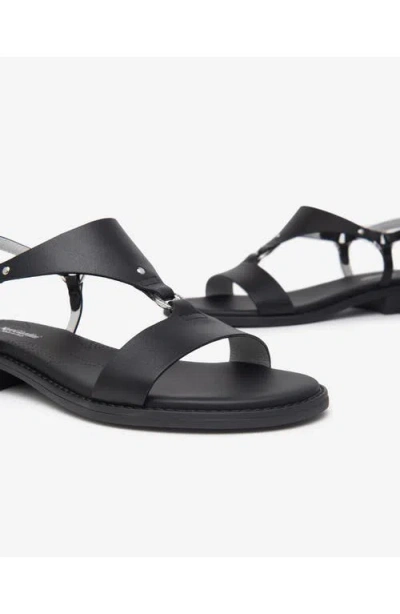 Nerogiardini Metal Ring Leather Sandals In Black