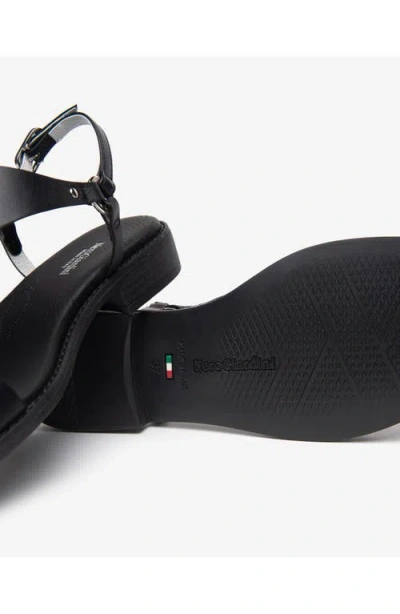 Nerogiardini Metal Ring Leather Sandals In Black