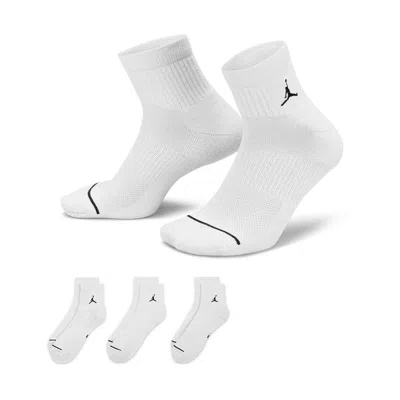 Jordan Everyday Ankle Socks (3 Pairs) In White