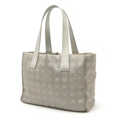 Pre-owned Chanel New Travel Line Silver New Travel Line Shoulder Bag Tote Bag ()