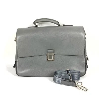 Pre-owned Louis Vuitton Glacier Gray Taiga Leather Handbag Shoulder Bag ()