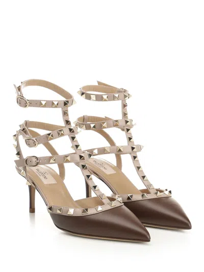 Valentino Rockstud 65 Two-tone Leather Pumps In Brown