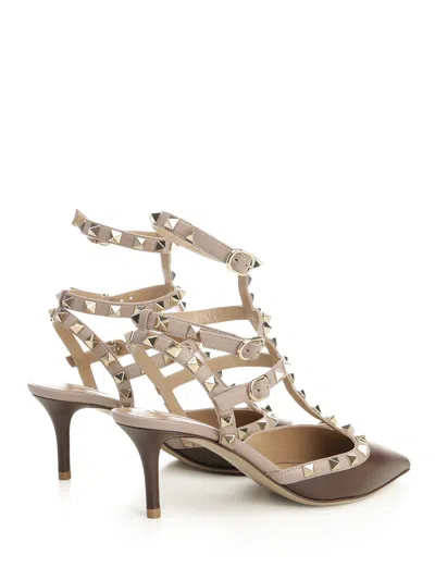 Valentino Rockstud 65 Two-tone Leather Pumps In Brown
