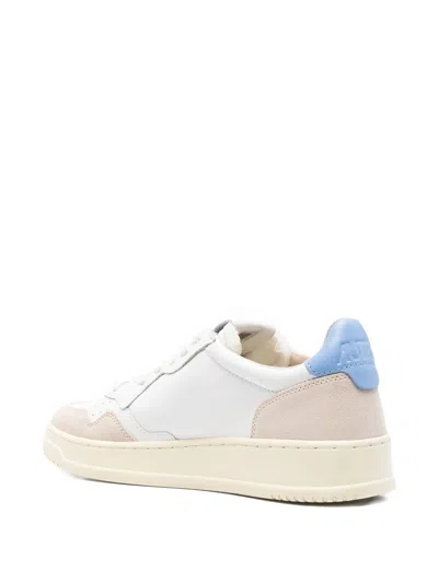 Autry 'medalist' White Low Top Sneakers With Embossed Logo On The Tongue In White