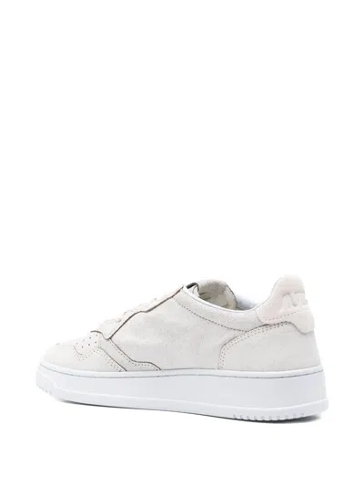 Autry Medalist Lace-up Leather Trainers In White