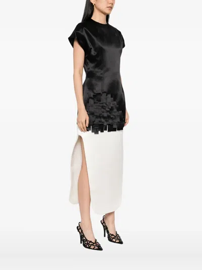 A.w.a.k.e. Rectangle-detail Top In Black