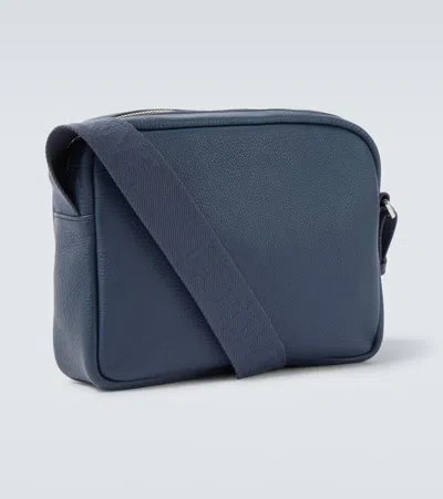 PEBBLE M号皮革邮差包