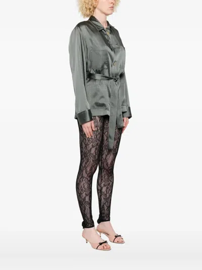 金属感细节束腰夹克