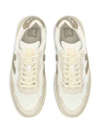 Veja Sneakers V-90 Ot White Taupe In White