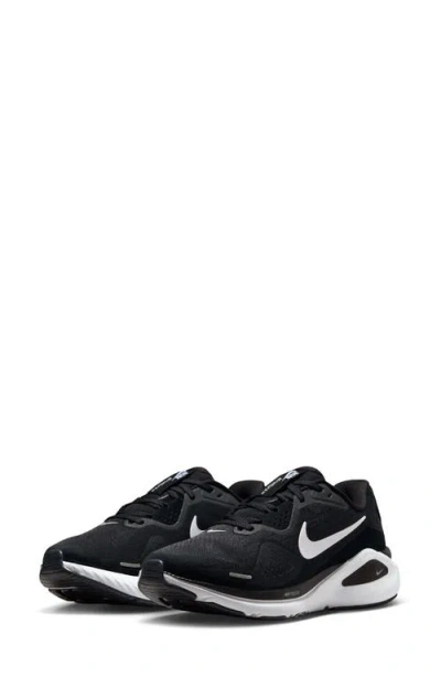 Nike Structure 26 Se Running Shoe In Black