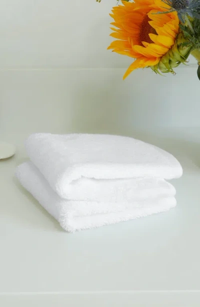 Italic Serene Ultraplush Collection Bath Essentials- 2 Bath Towels And 2 Hand Towels In White