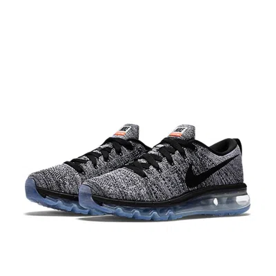 Nike (wmns)  Flyknit Max 'oreo' In Black