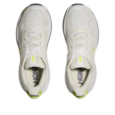 Hoka Challenger 8