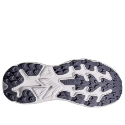 Hoka Challenger 8