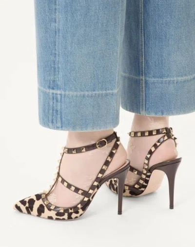 Valentino Rockstud Pumps In Animal Print In Brown