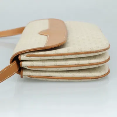 Pre-owned Gucci Gg Canvas White Canvas Shoulder Bag ()