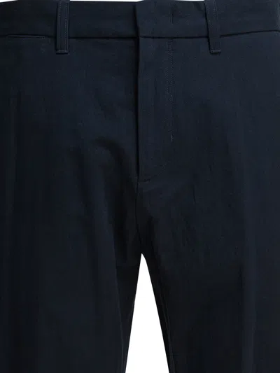 Vince Owen Straight Fit Chino Pants In Blue