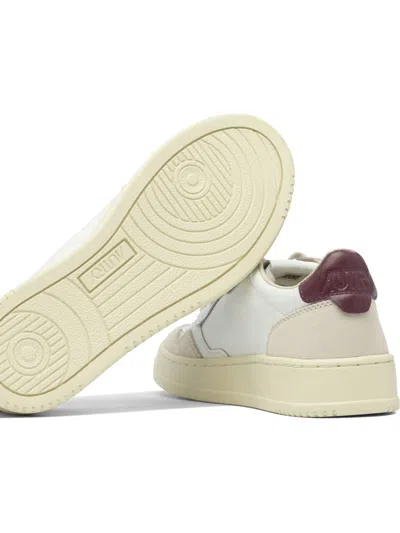 Autry "medalist Low" Sneakers In White