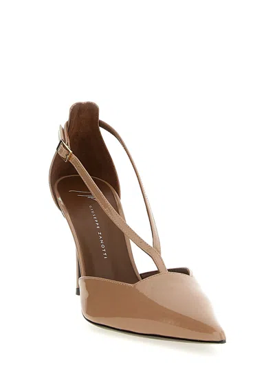 Giuseppe Zanotti Raquel Pumps Beige