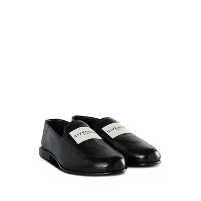 Givenchy Glossy Round Toe Loafers In Brown