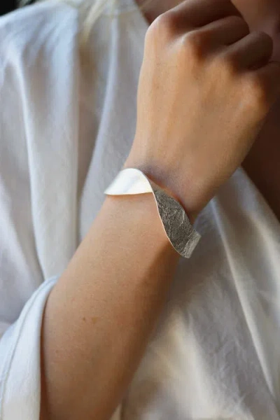 Tutti & Co Praise Bangle In Silver