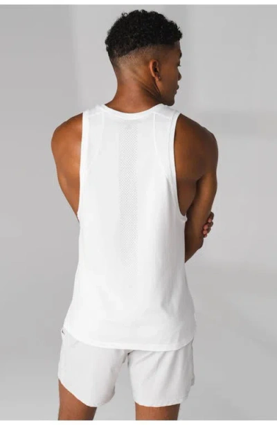 Vitality Kinetic Tank In White