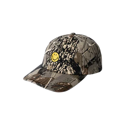 Market Smiley Badge 6 Panel Hat In White