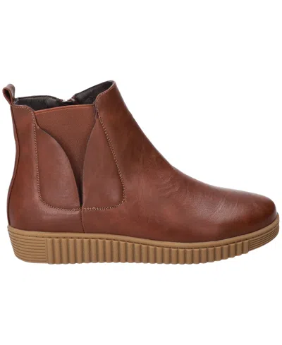 Easy Street Womens Wyatt Flat Heel Booties In Brown