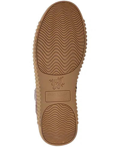 Easy Street Womens Wyatt Flat Heel Booties In Brown