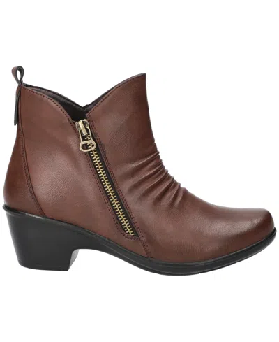 Easy Street Women's Jeanie Ankle Zipper Boots In Brown