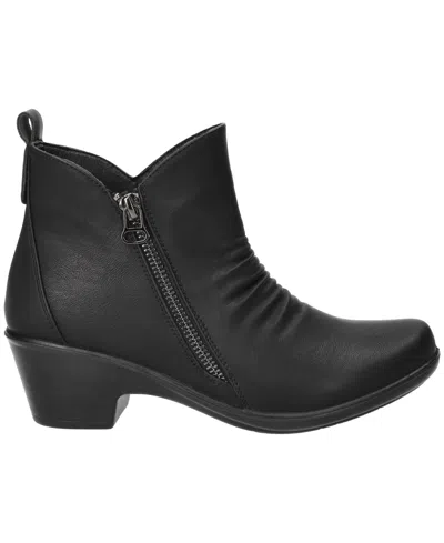 Easy Street Women's Jeanie Ankle Zipper Boots In Black