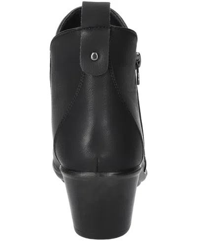 Easy Street Women's Jeanie Ankle Zipper Boots In Black