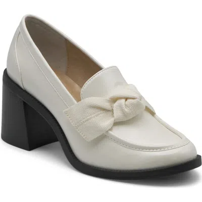 Charles By Charles David Kind Loafer Pump In Gray