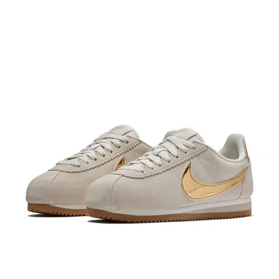 Nike (wmns)  Classic Cortez Se 'metallic Gold' In Multi