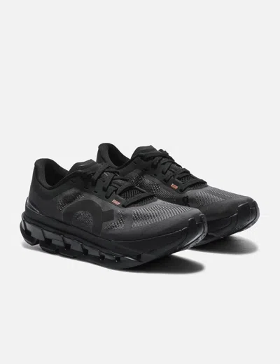 On Cloudflow 5 In Black