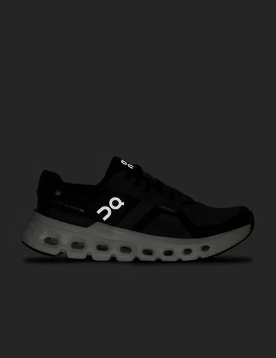 On Cloudrunner 2 In Black