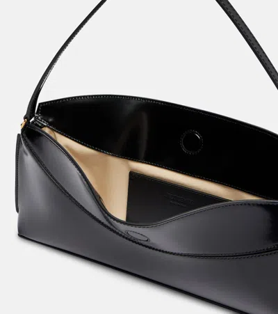 Jacquemus Le Calisso Black Shoulder Bag With Engraved Snap Button In Leather In Black